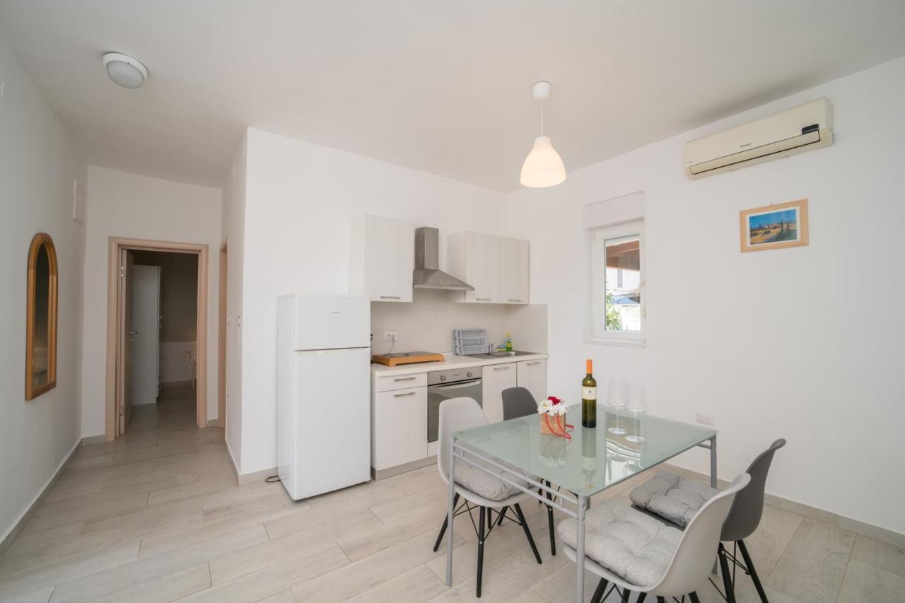 Oliveum Apartments Umag Exteriör bild